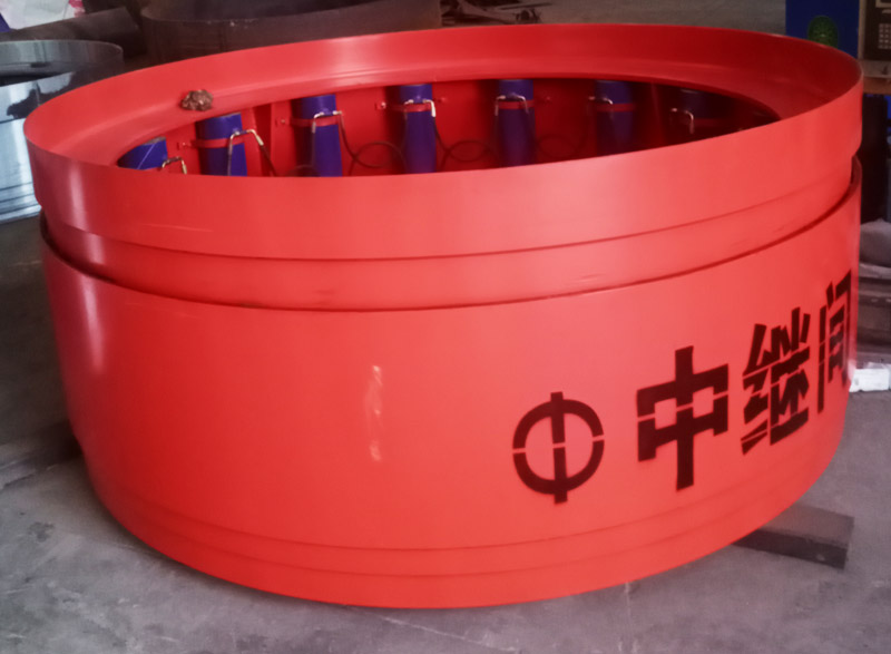 液壓動(dòng)力中繼間被稱為過江頂進(jìn)工程機(jī)械化接力中繼環(huán)